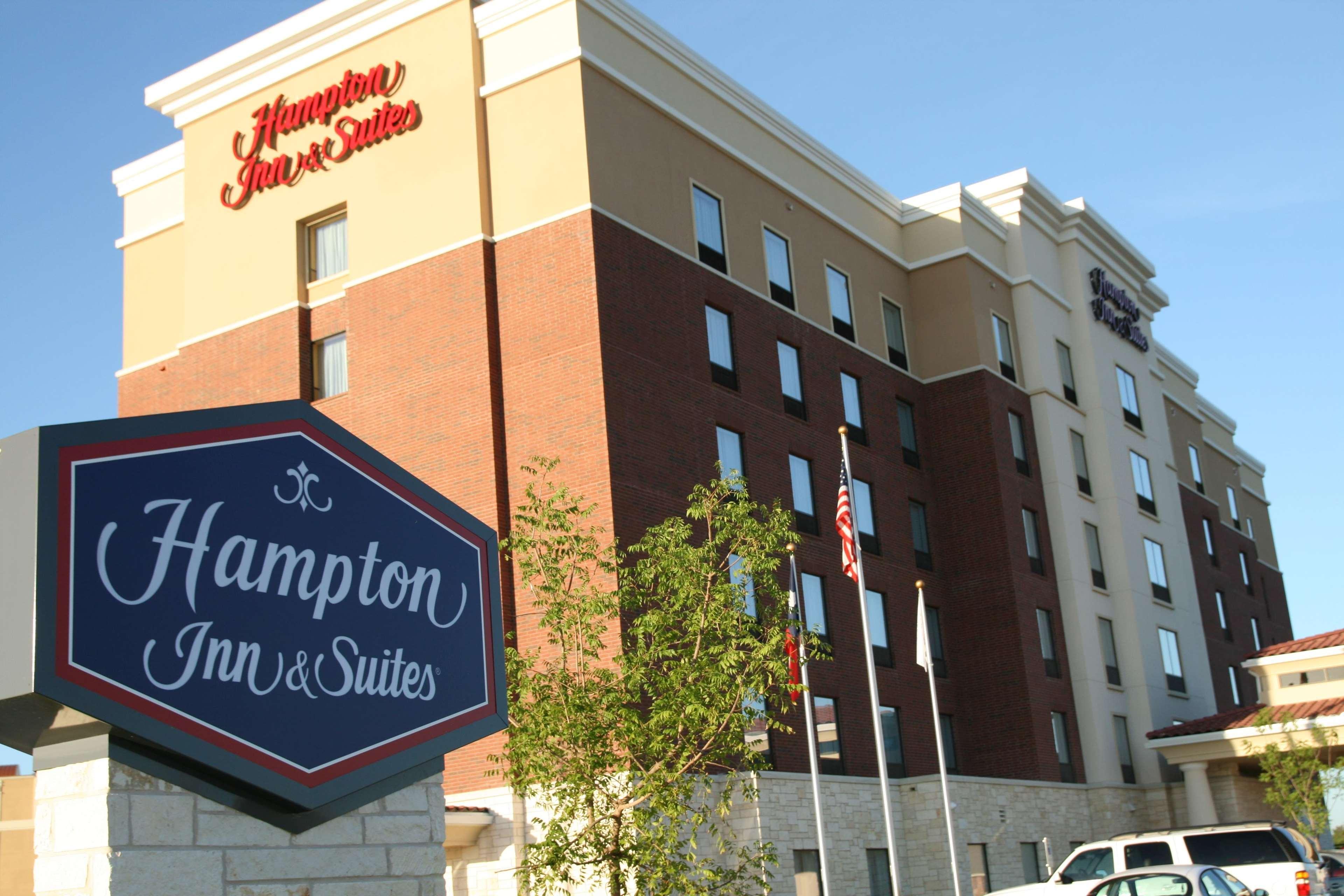 Hampton Inn And Suites Dallas/Lewisville-Vista Ridge Mall Exterior foto