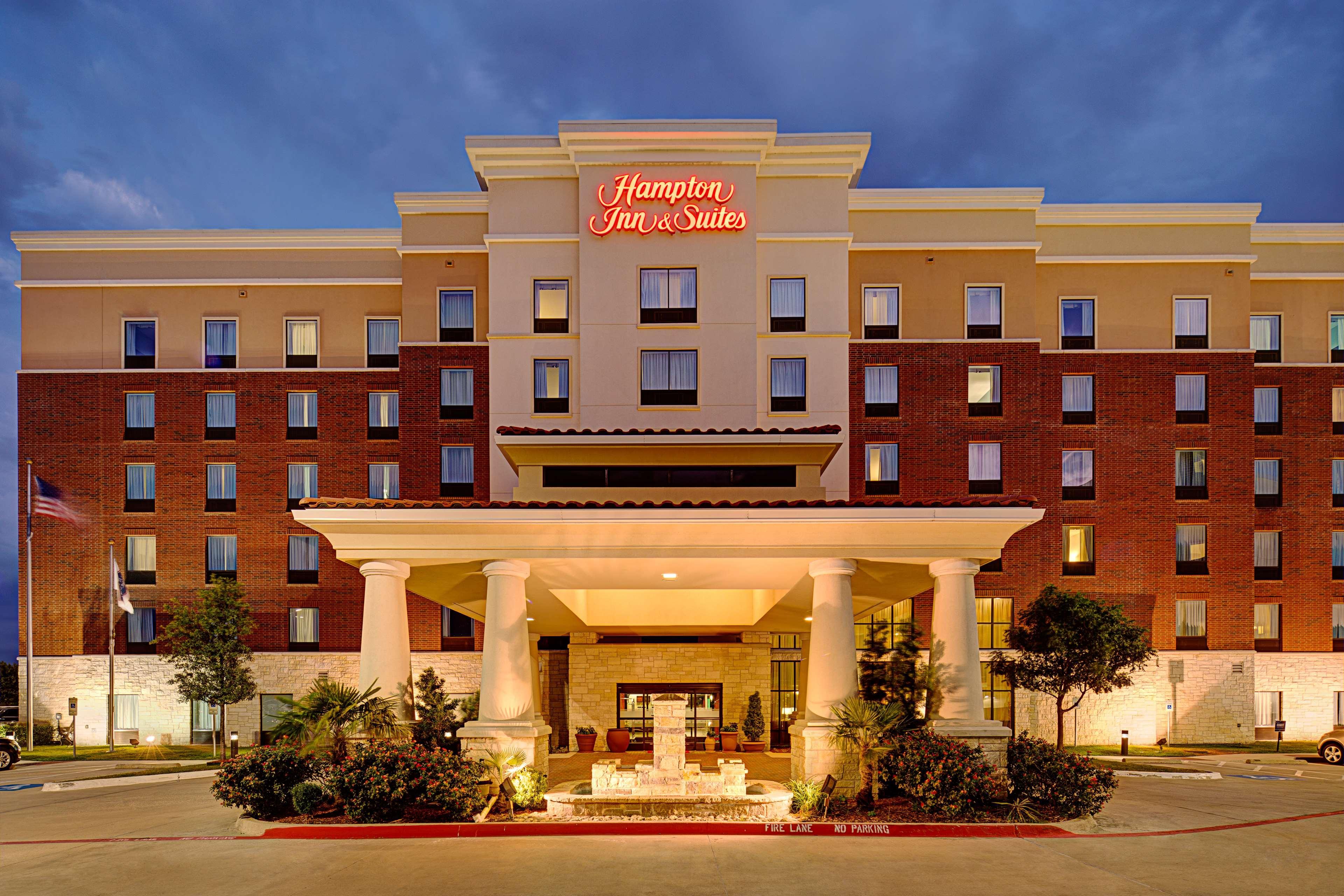 Hampton Inn And Suites Dallas/Lewisville-Vista Ridge Mall Exterior foto